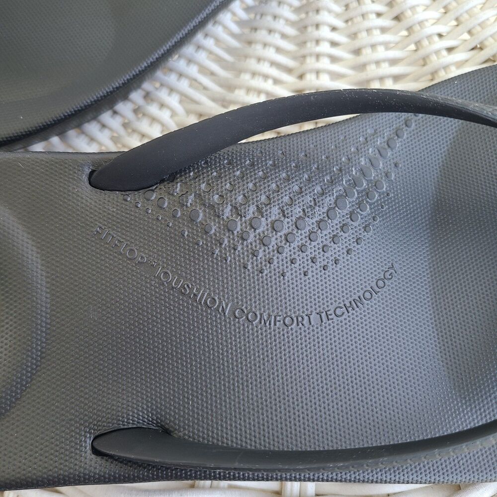 FitFlop IQushion Flip Flops Womens 8 black Ergonomic Comfort Sandals Minimalist - Picture 9 of 9